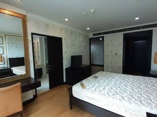 À louer 4 chambres condo à Pathum Wan, Bangkok
