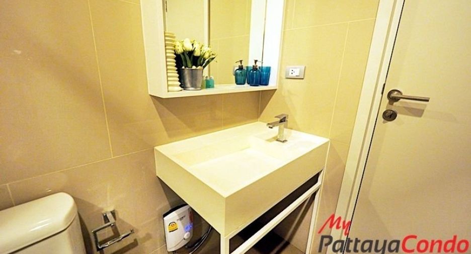 For rent 2 bedrooms condo in Bang Lamung, Chonburi