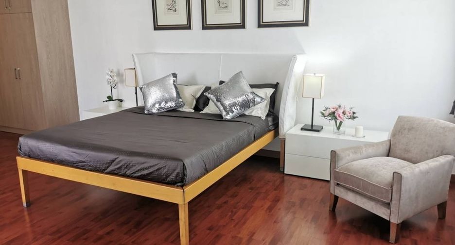 For rent and for sale 2 bedrooms condo in Khlong Toei, Bangkok