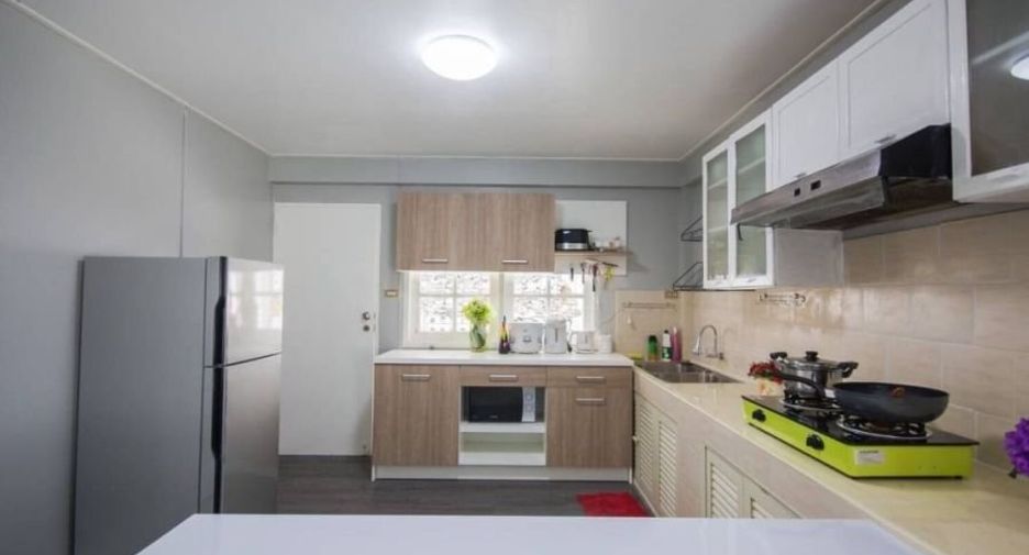 For rent 5 ベッドルーム house in Bang Lamung, Chonburi