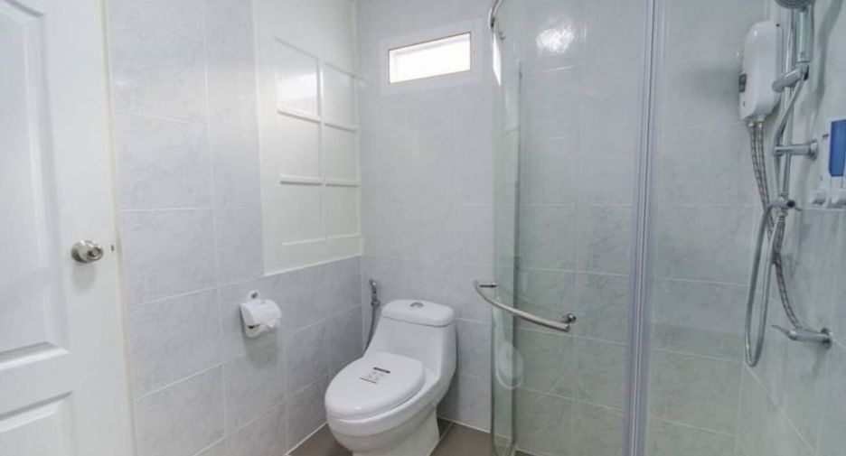For rent 5 ベッドルーム house in Bang Lamung, Chonburi