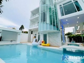 For rent そして for sale 6 Beds villa in Pratumnak, Pattaya