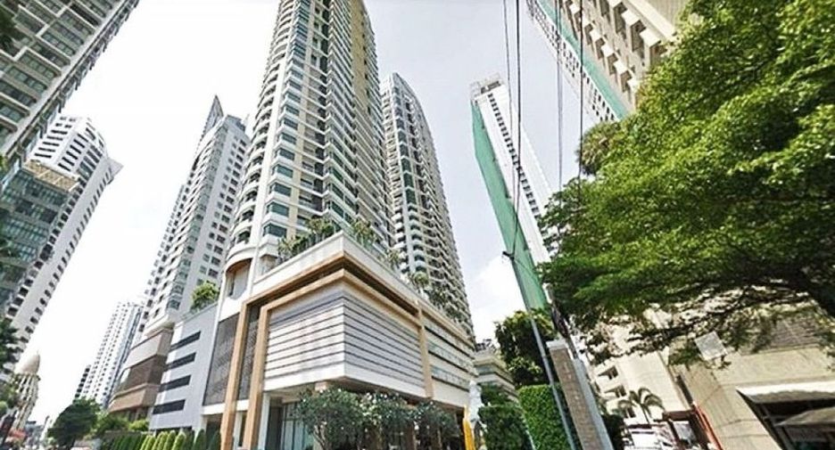 For sale 3 bedrooms condo in Khlong Toei, Bangkok