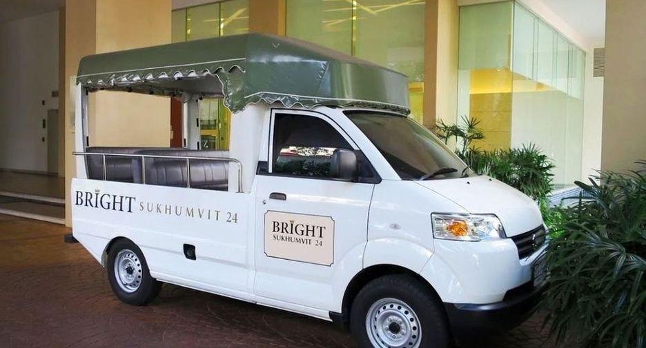For sale 3 bedrooms condo in Khlong Toei, Bangkok
