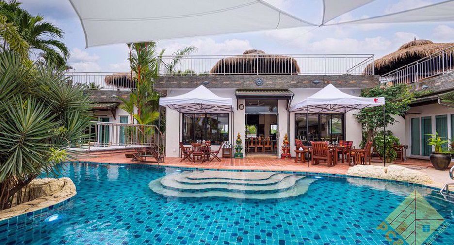 For sale 7 bed house in Huay Yai, Pattaya
