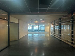 For rent 1 bed office in Khlong Toei, Bangkok