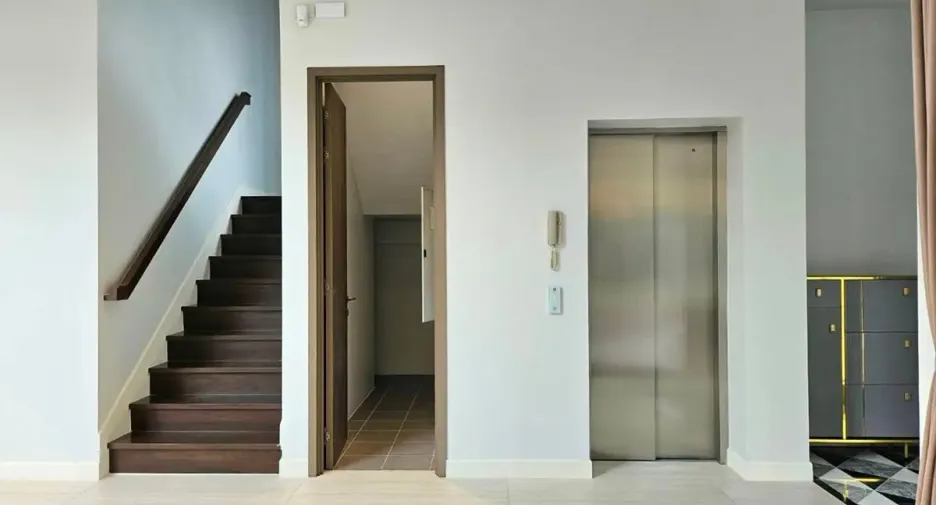 For rent 3 bedrooms house in Bang Kapi, Bangkok