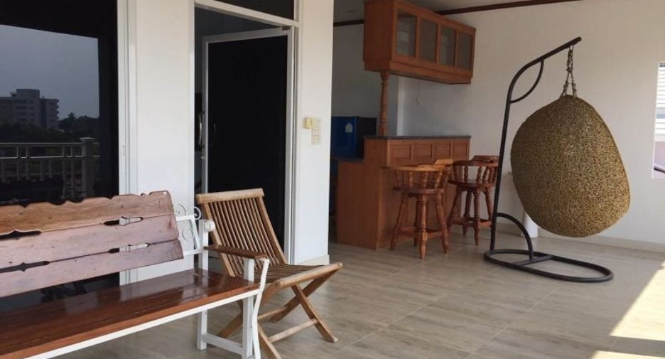 À louer et à vendre 5 chambres maison à Bang Lamung, Chonburi