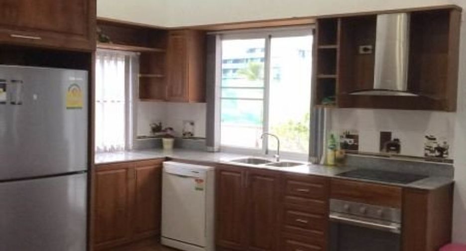 À louer et à vendre 5 chambres maison à Bang Lamung, Chonburi