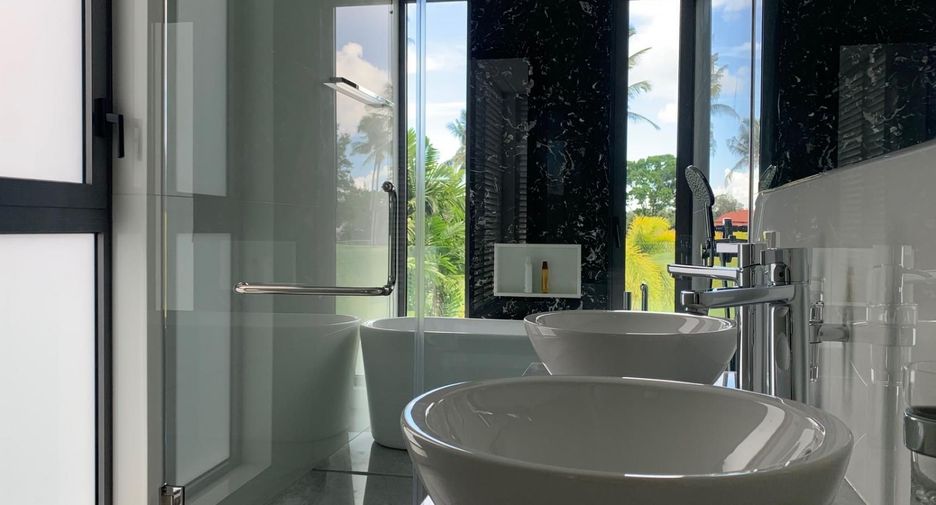 For sale 4 bed villa in Thalang, Phuket