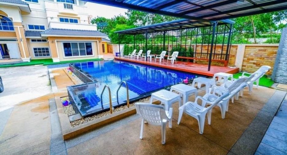 For rent and for sale 10 bedrooms villa in Sattahip, Chonburi