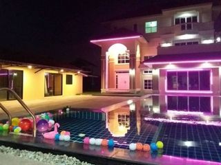 For rent and for sale 10 bed villa in Sattahip, Chonburi