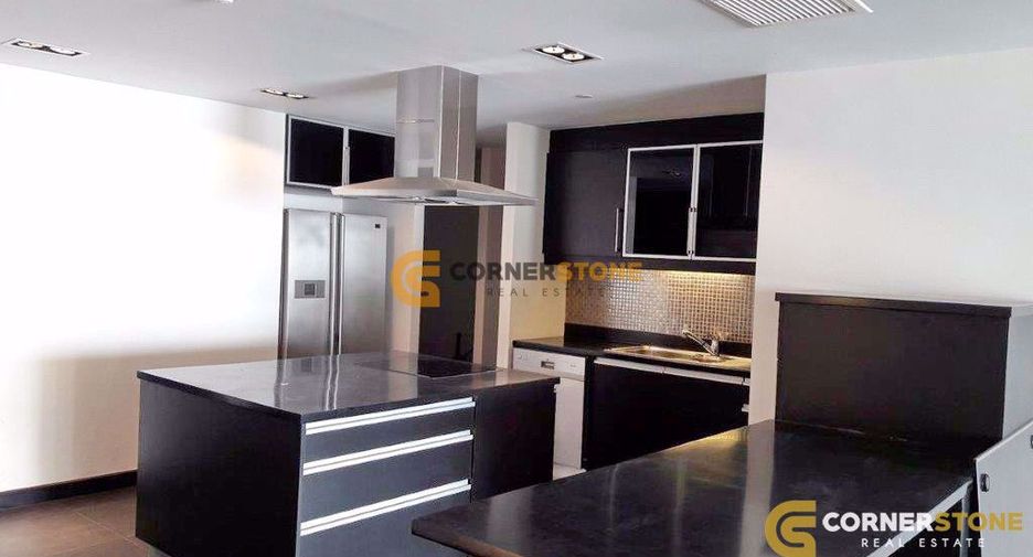 For rent そして for sale 3 Beds condo in Jomtien, Pattaya