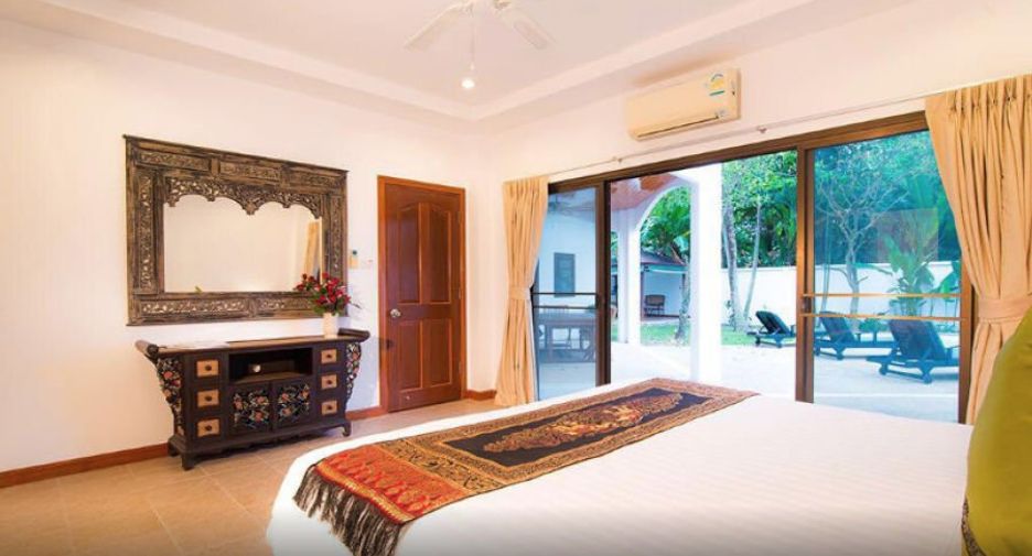 Villa en alquiler de 5 habitaciones en Mueang Phuket, Phuket