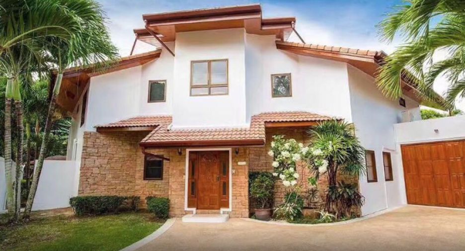 Villa en alquiler de 5 habitaciones en Mueang Phuket, Phuket