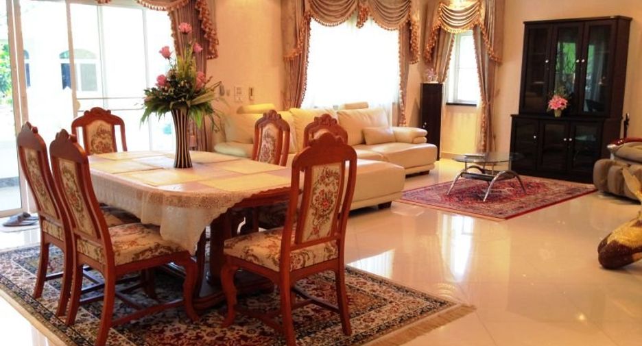 For rent 2 bedrooms house in Bang Lamung, Chonburi