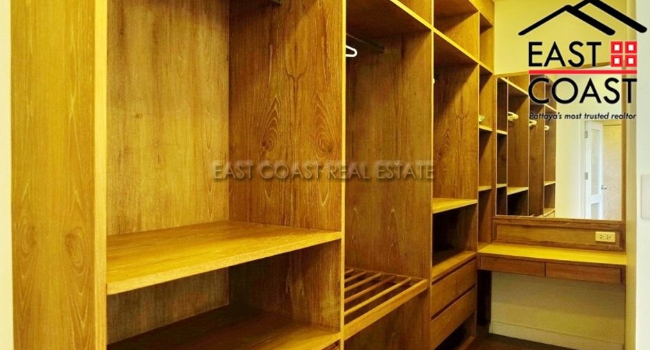 For sale and for rent 2 bedrooms condo in Pratumnak, Pattaya