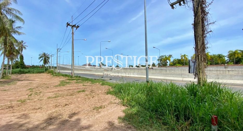 出售 土地 在 Bang Lamung, Chon Buri