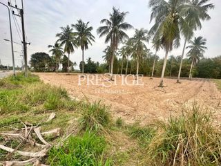 出售 土地 在 Bang Lamung, Chon Buri