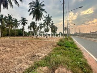 出售 土地 在 Bang Lamung, Chon Buri