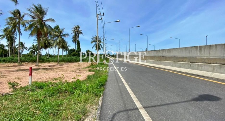 出售 土地 在 Bang Lamung, Chon Buri