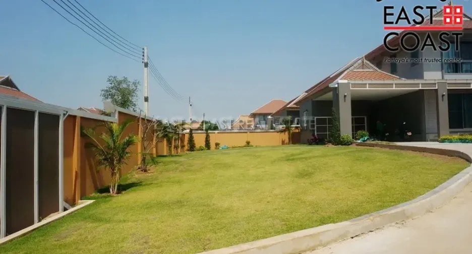 For rent 4 bedrooms house in Bang Lamung, Chonburi