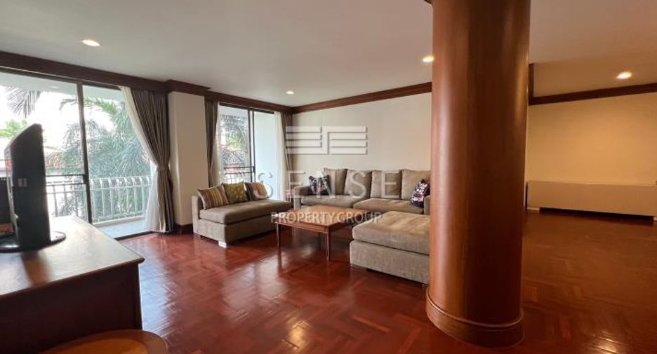For rent 3 bedrooms condo in Khlong Toei, Bangkok