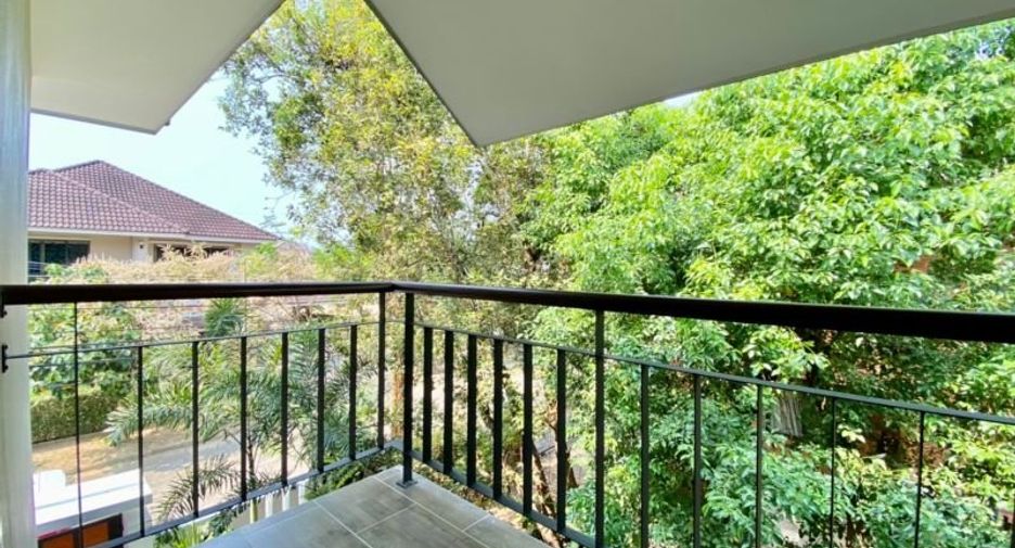 À vendre 4 chambres maison à Hang Dong, Chiang Mai