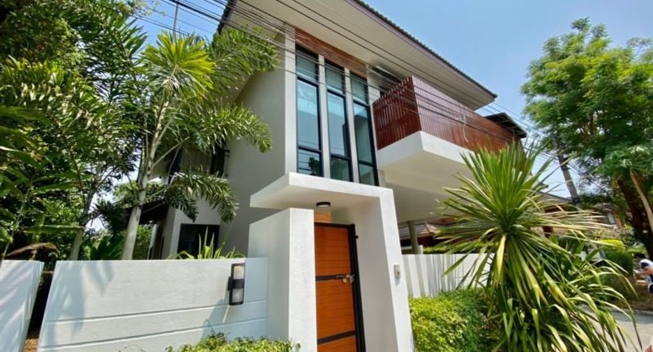 À vendre 4 chambres maison à Hang Dong, Chiang Mai