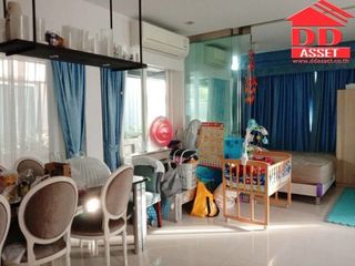 For rent そして for sale 3 Beds house in Bangkok Noi, Bangkok