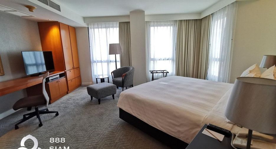 For rent 2 bedrooms condo in Yan Nawa, Bangkok