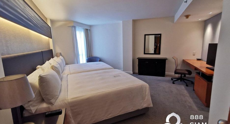 For rent 2 bedrooms condo in Yan Nawa, Bangkok