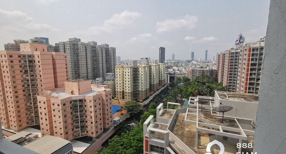 For rent 2 bedrooms condo in Yan Nawa, Bangkok