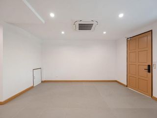 For sale 4 bed office in Lat Phrao, Bangkok