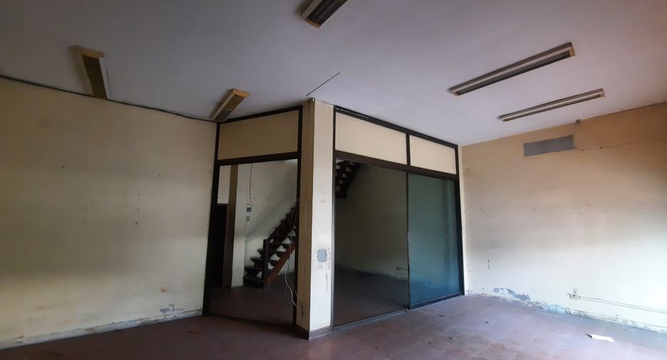 For sale office in Mueang Udon Thani, Udon Thani