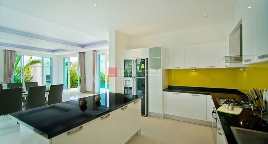 For sale 3 bedrooms house in Bang Lamung, Chonburi