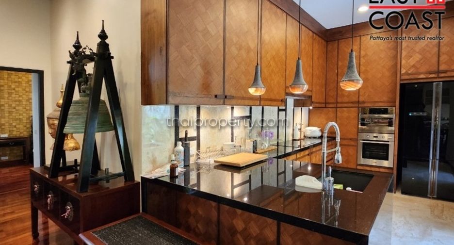 Casa en venta de 4 habitaciones en Sattahip, Chonburi