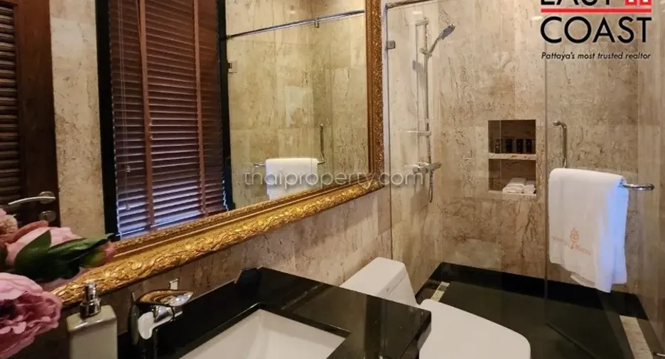 For sale 4 bedrooms house in Na Jomtien, Pattaya
