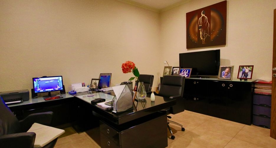 For sale 3 bed house in Bang Lamung, Chonburi