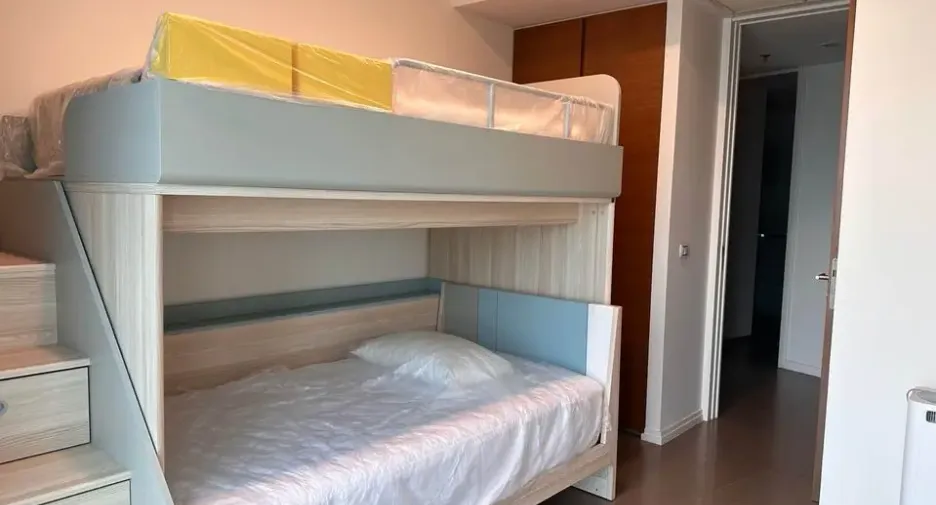 For sale 3 bedrooms condo in Sathon, Bangkok