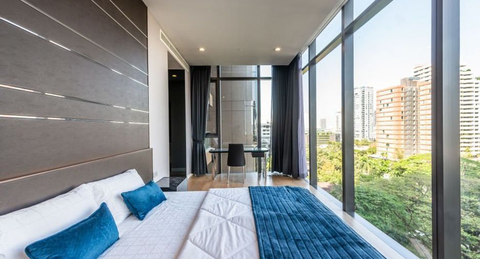 For rent 2 bedrooms condo in Khlong Toei, Bangkok