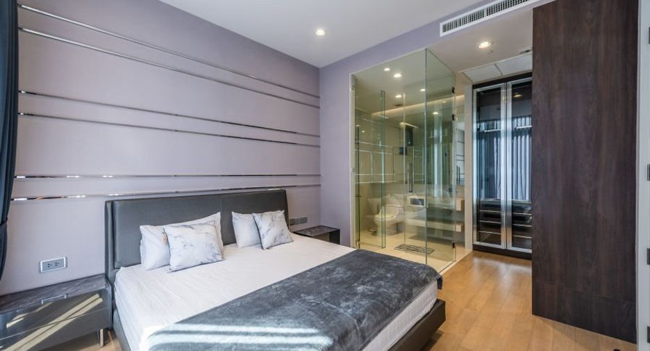 For rent 2 bedrooms condo in Khlong Toei, Bangkok
