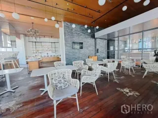 出租 商业空间 在 Watthana, 曼谷