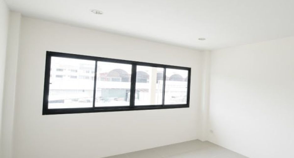 For sale 3 bedrooms retail Space in Wang Noi, Phra Nakhon Si Ayutthaya