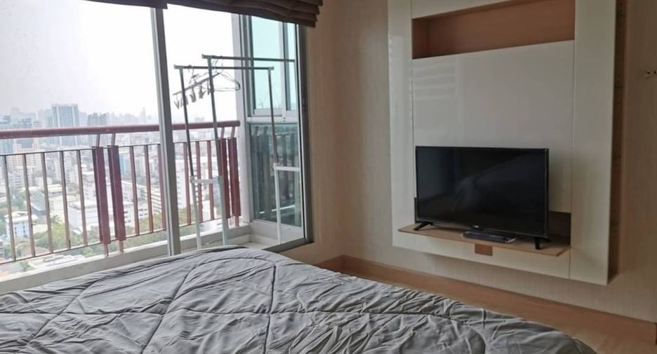 For rent 1 Beds condo in Huai Khwang, Bangkok