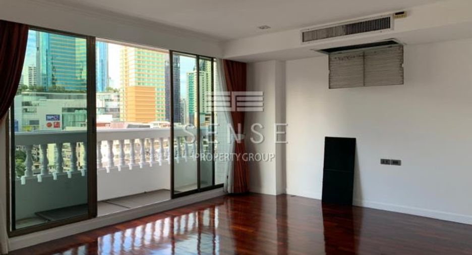 For rent 4 bedrooms condo in Khlong Toei, Bangkok