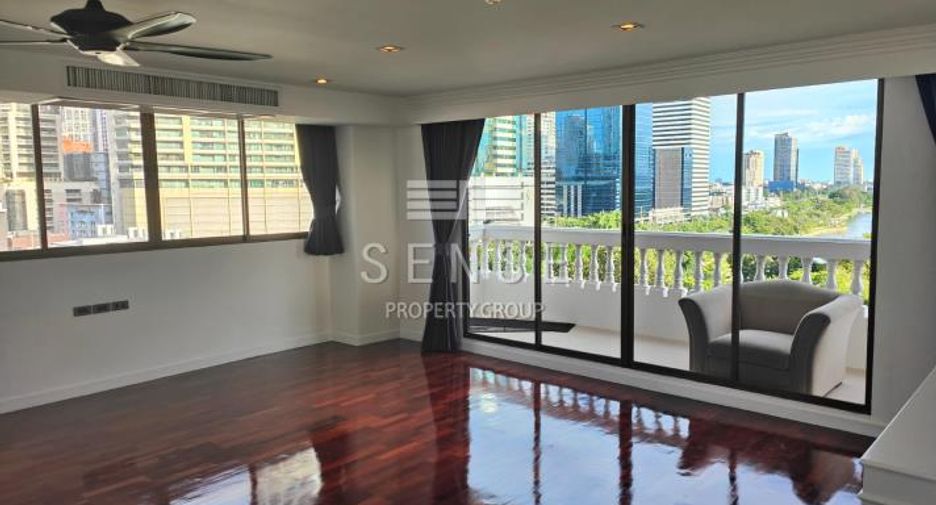 For rent 4 bedrooms condo in Khlong Toei, Bangkok