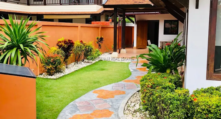 For rent 3 bedrooms house in Bang Lamung, Chonburi