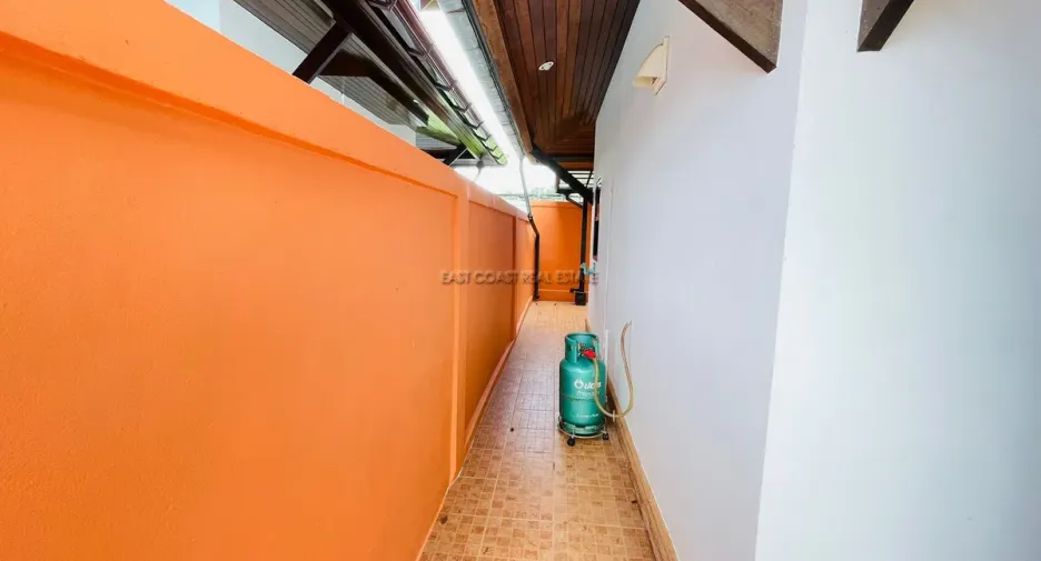 For rent 3 bedrooms house in Bang Lamung, Chonburi