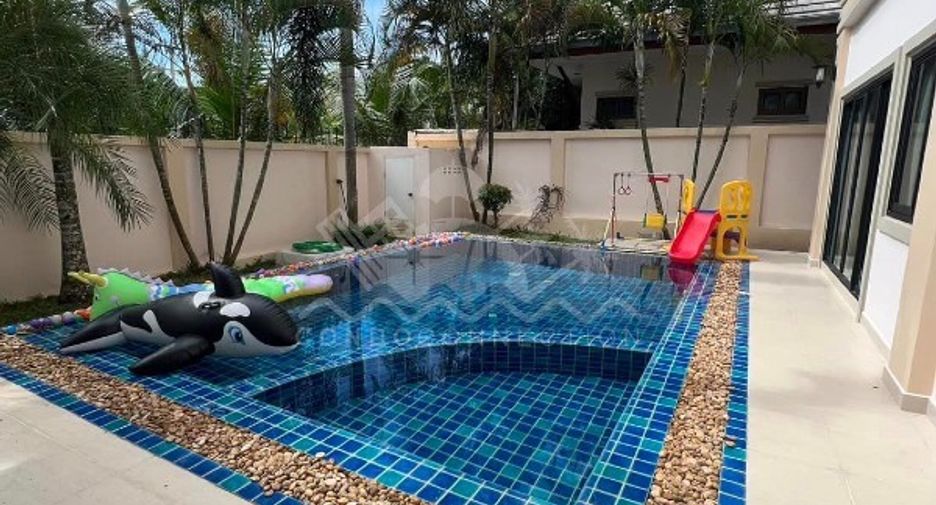 For rent 4 bed condo in Huay Yai, Pattaya